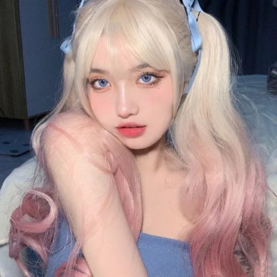 美女霓裳 海报
